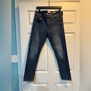 Banana Republic Skinny Ankle Jean 32L